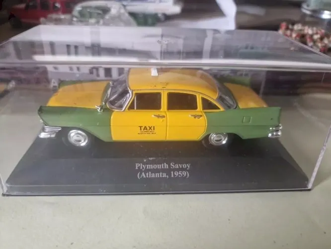 Voiture Taxi Plymouth Savoy Atlanta 1959 1/43 ,neuf