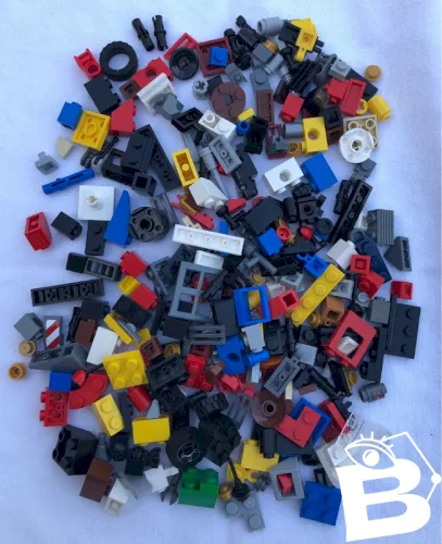 Vrac de pièces de finitions Lego