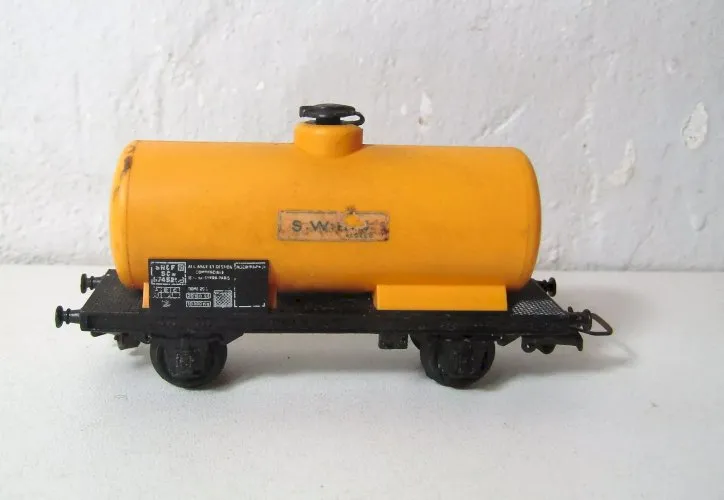 Wagon citerne SWRM algeco jouef SNCF JOUEF HO