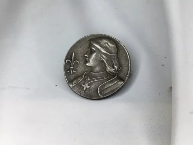 yd Broche En Argent Massif Jeanne D’arc Née À Domremy 1414