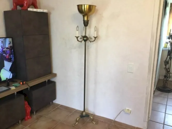 yd Lampadaire Style empire bronze patte de lion tripode ( Lucien gau )