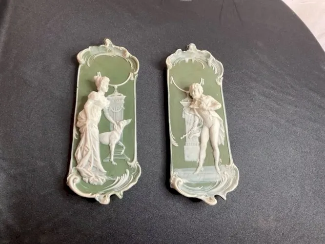 yd WEDWOOD PORCELAINE CAMAY applique 6479 1 et 2 B